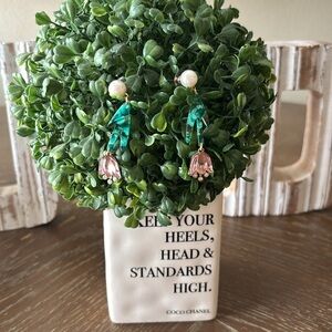 Betsey Johnson Green Enamel Drop Pink Tulip Faux Pearl Novelty Fashion Earrings